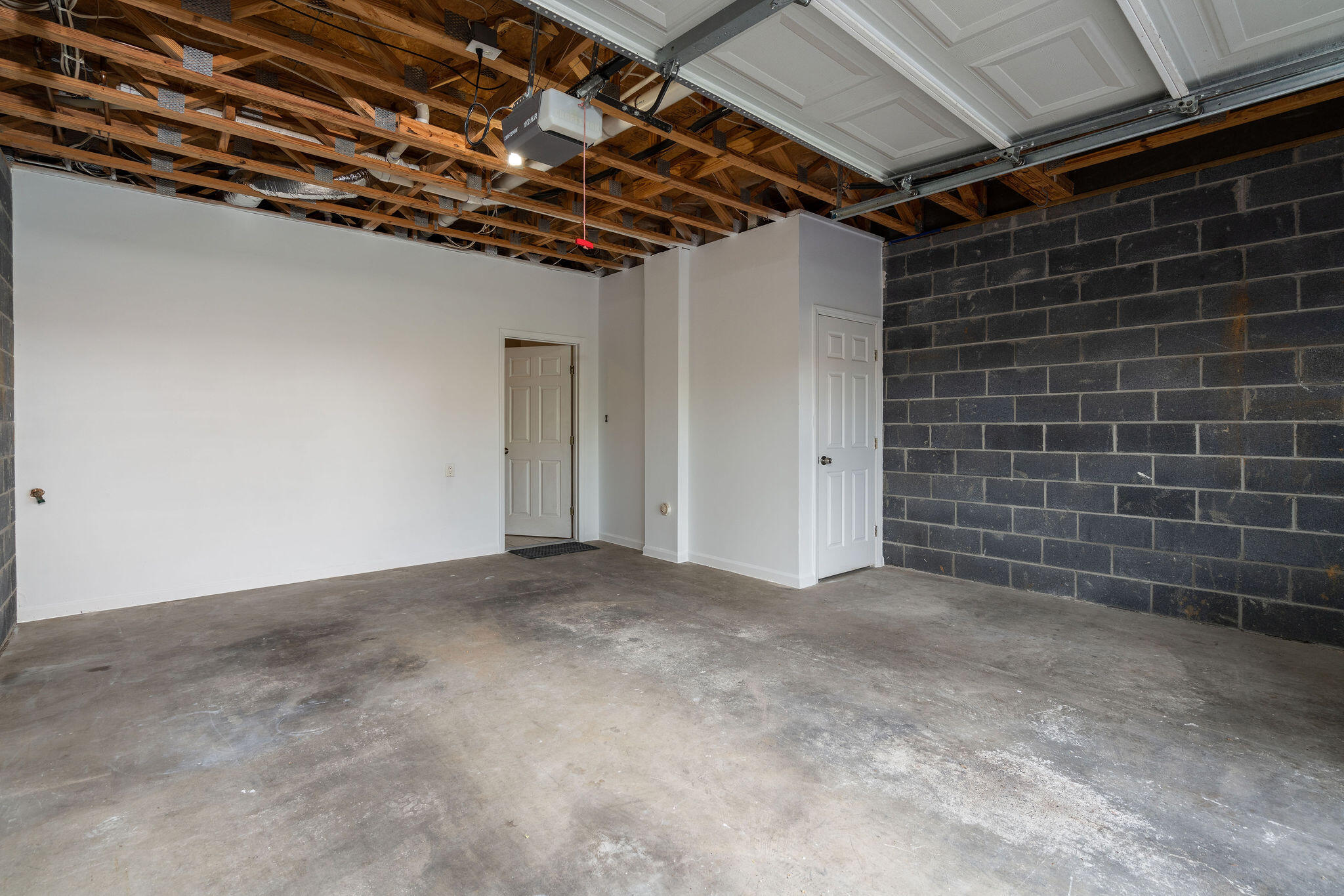 807 Swadley Road, Unit 4 Johnson City, TN 37601 - Photo 8 of 27 DSC00916-Edit