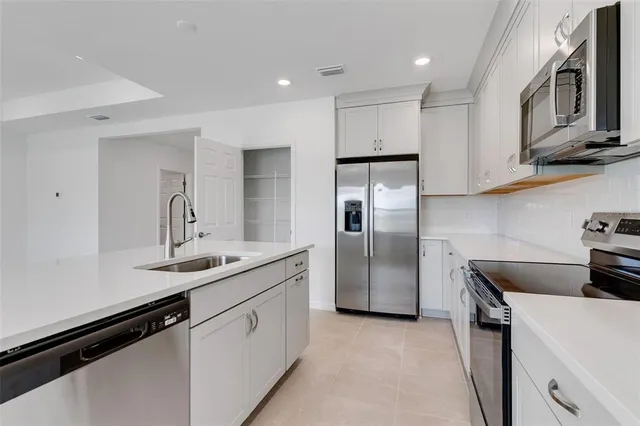 $350,000 | 10008 Last Lgt Glen, Parrish, FL 34219