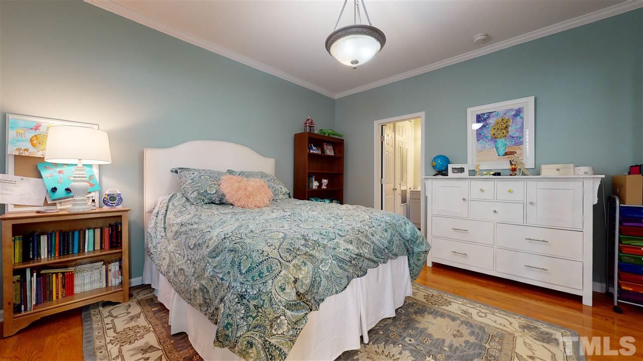 313 Bickett Boulevard Raleigh, NC 27608 - Photo 13 of 29
