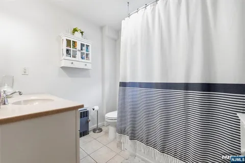 $529,000 | 112 Grove Avenue, Verona, NJ 07044