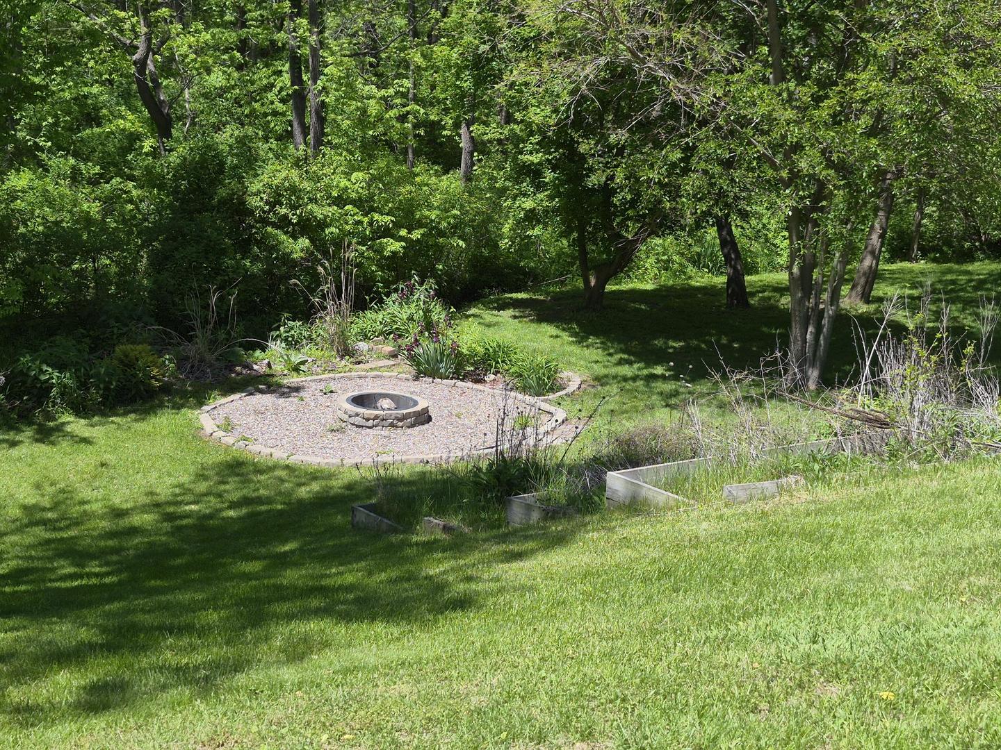 112 Valley View Road Galesburg, IL 61401 - Photo 11 of 66