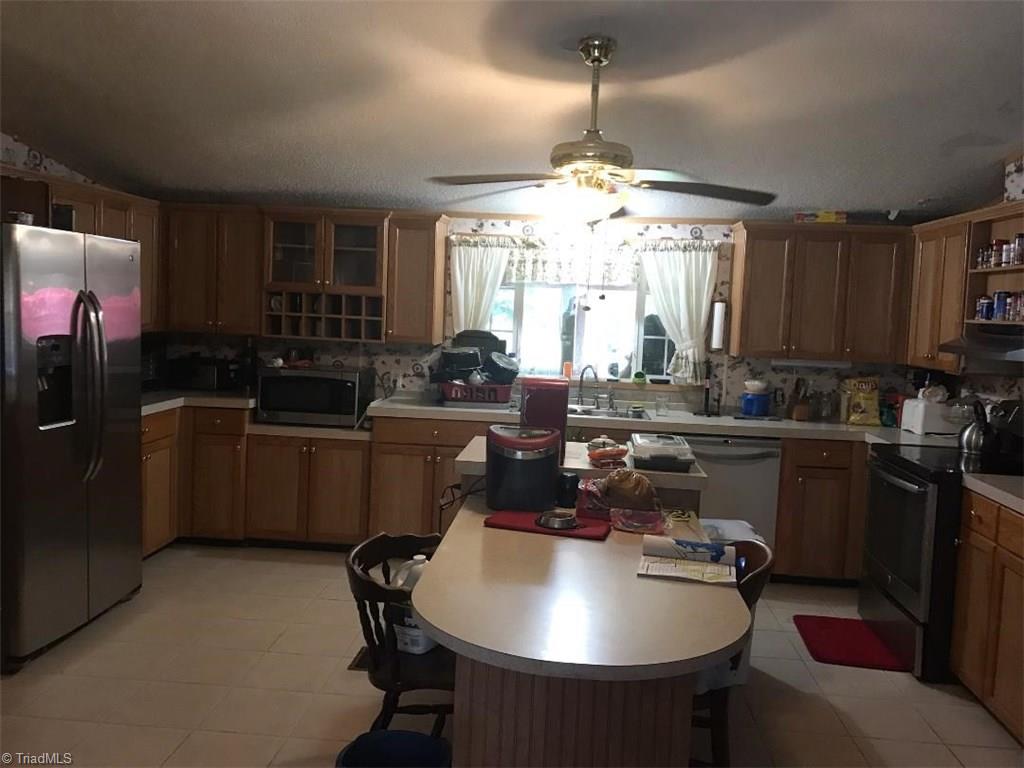 524 Chase Road Thomasville, NC 27360 - Photo 14 of 29 Gallery Image 14