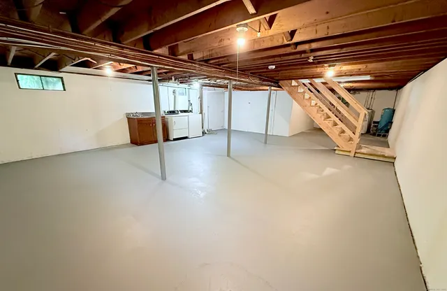 a view of room with refrigerator