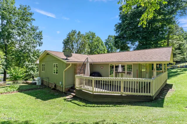 $333,000 | 1511 Mountain View Avenue East, Big Stone Gap, VA 24219