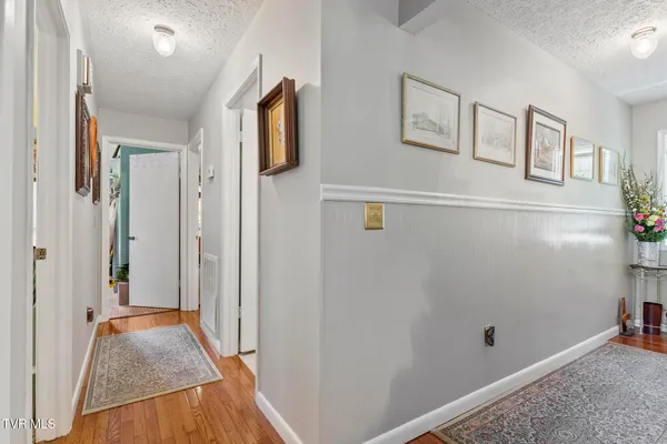 $333,000 | 1511 Mountain View Avenue East, Big Stone Gap, VA 24219