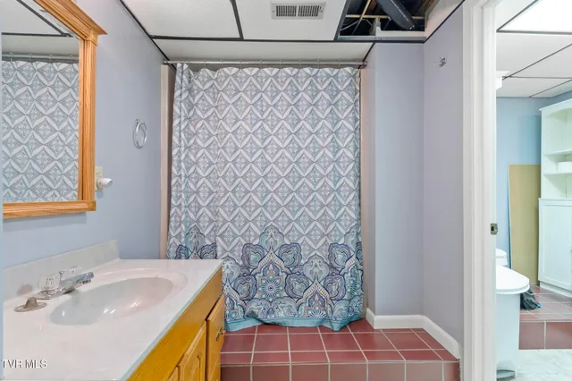 $333,000 | 1511 Mountain View Avenue East, Big Stone Gap, VA 24219