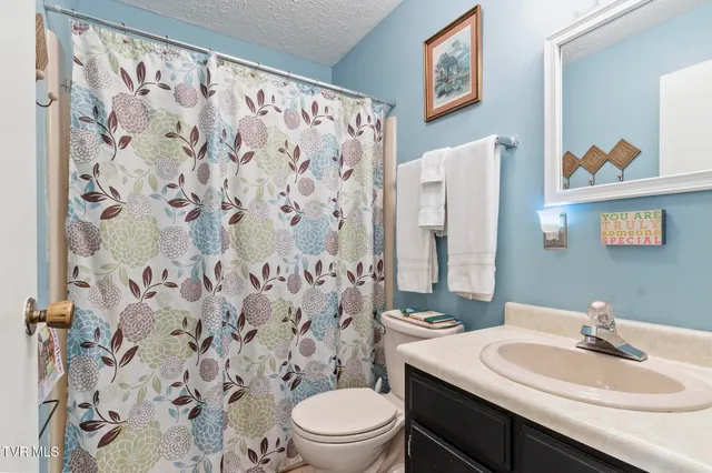 $333,000 | 1511 Mountain View Avenue East, Big Stone Gap, VA 24219