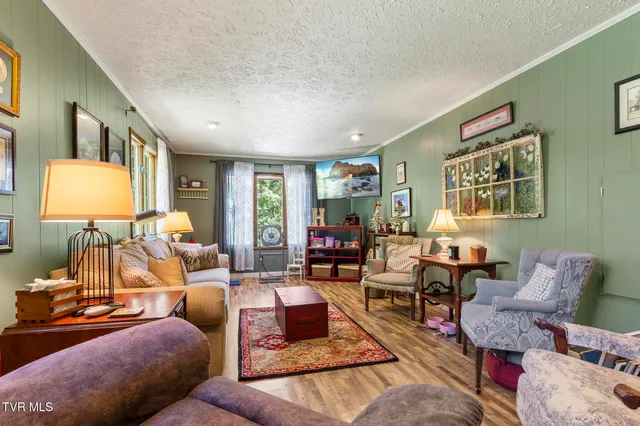 $333,000 | 1511 Mountain View Avenue East, Big Stone Gap, VA 24219