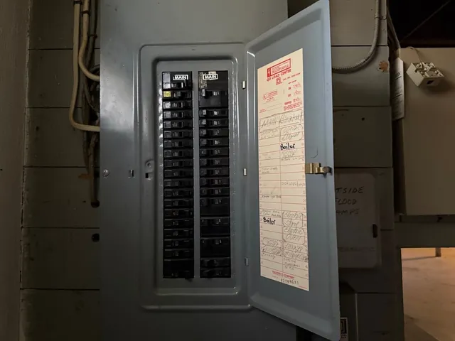 a view of elevator with a bathroom