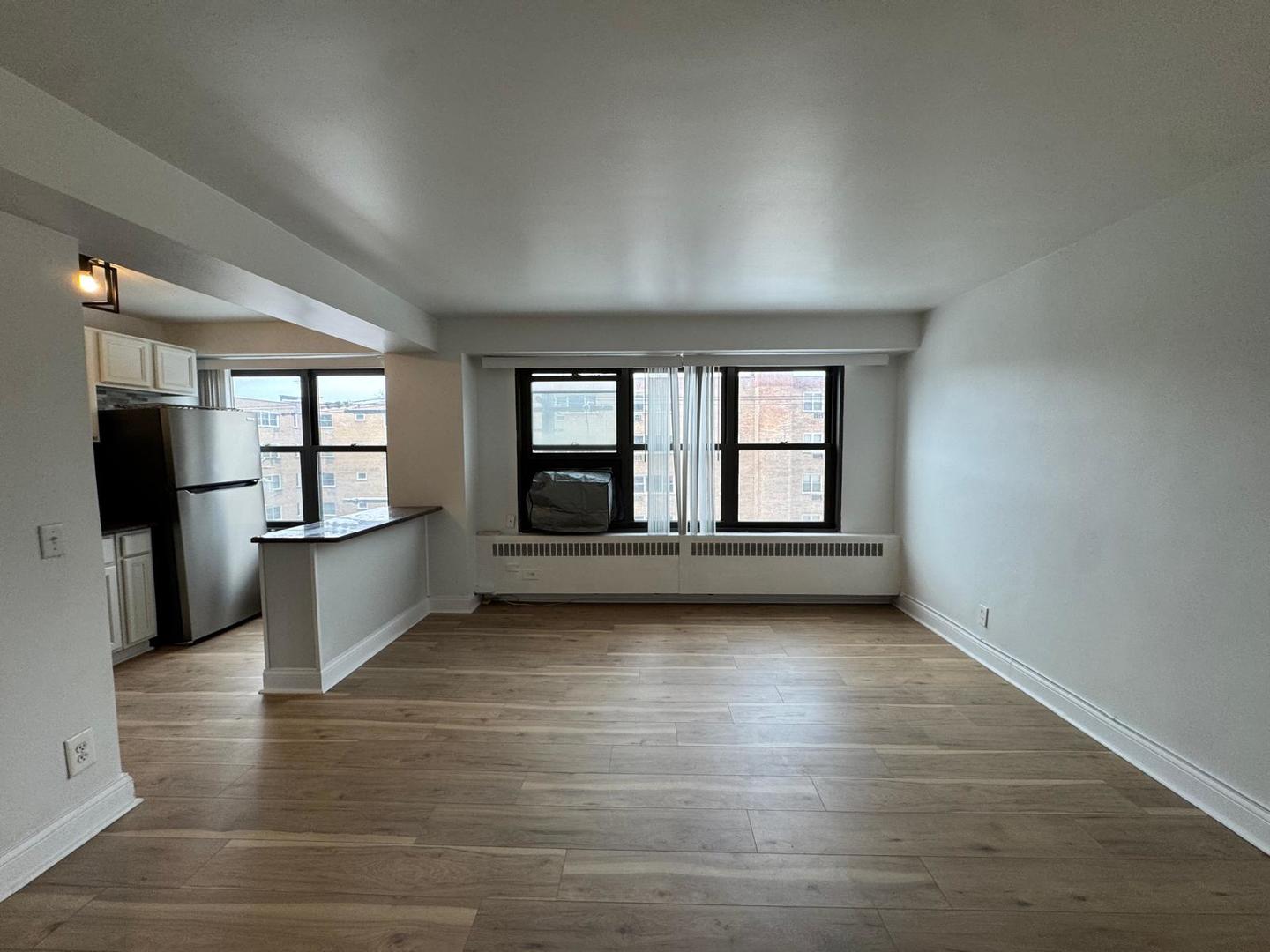 6118 North Sheridan Road, Unit 410 Chicago, IL 60660 - Photo 2 of 9