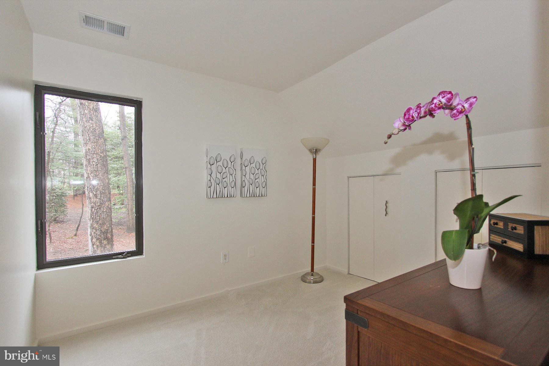 11596 Newport Cove Lane Reston, VA 20194 - Photo 24 of 30 Bedroom