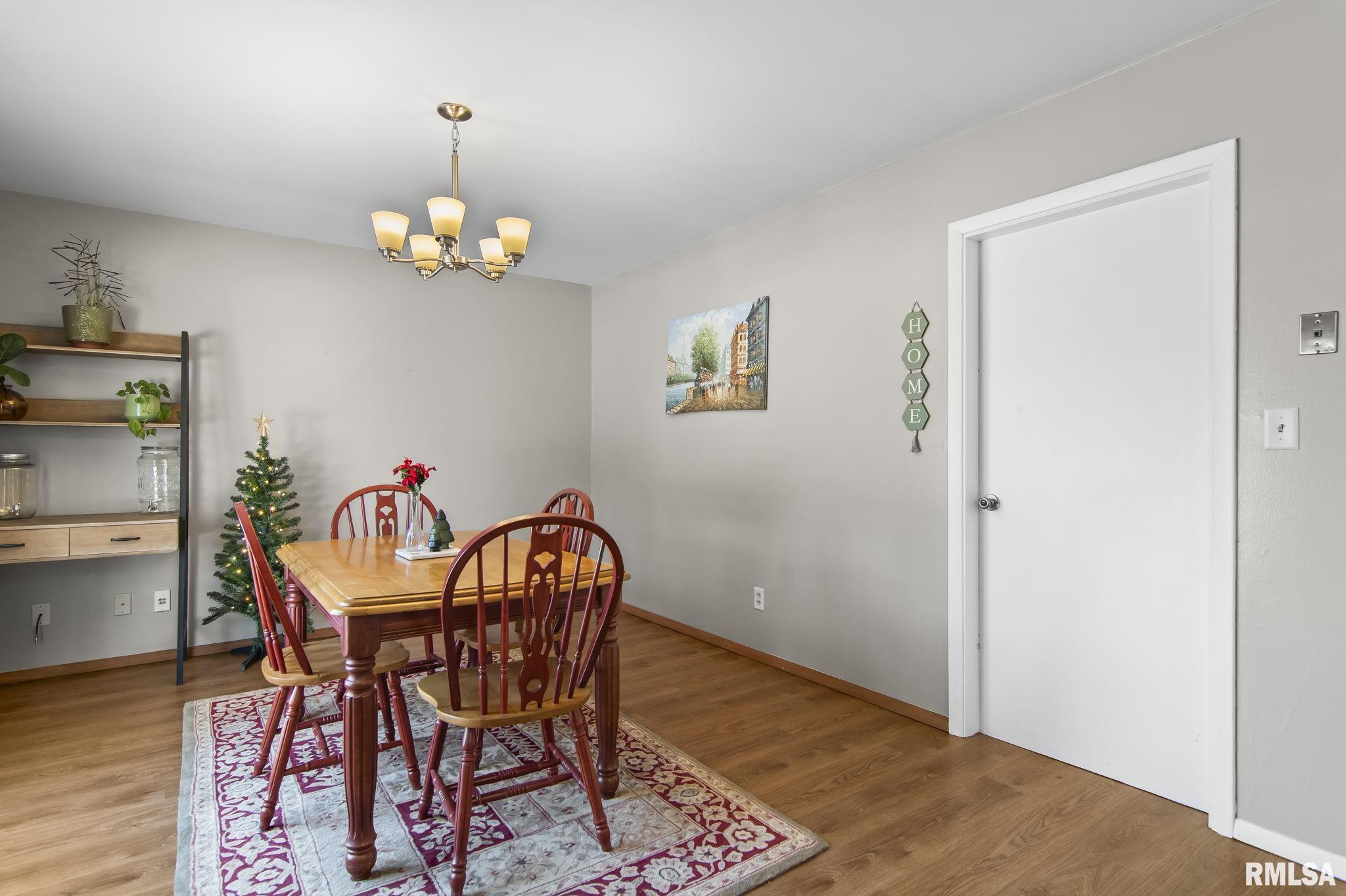 325 Cartwright Drive Springfield, IL 62704 - Photo 7 of 38