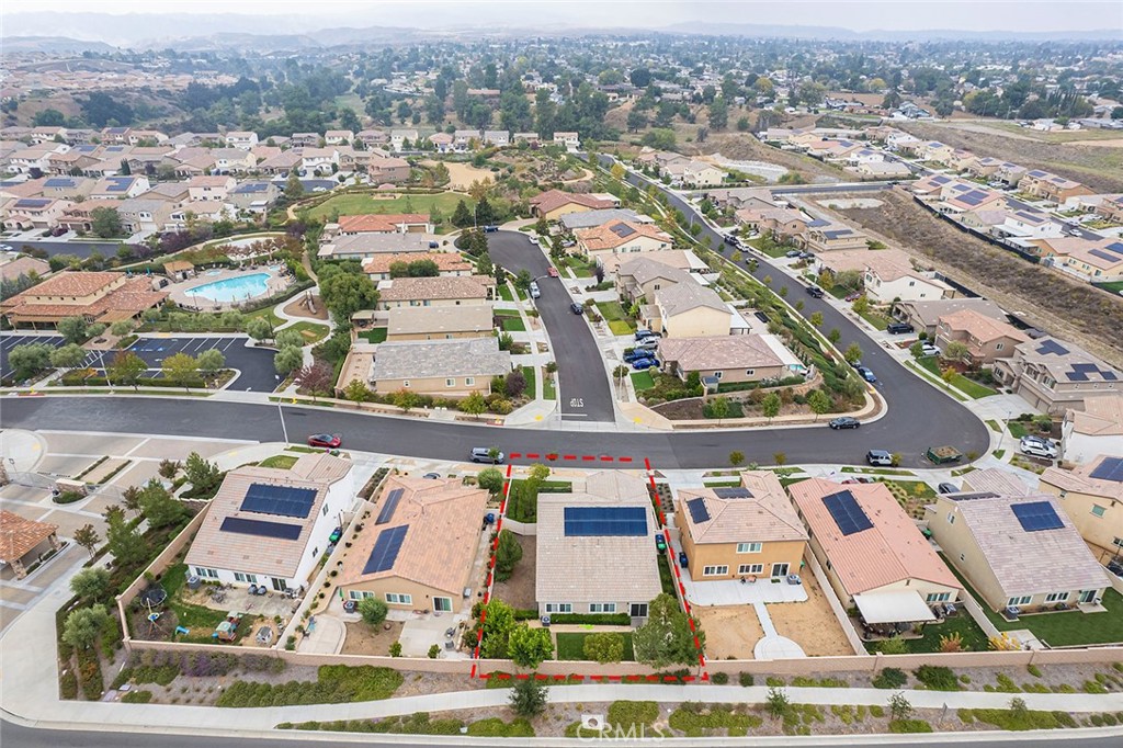 1189 Heritage Drive Calimesa, CA 92320 - Photo 25 of 36 an aerial view of residential houses with outdoor space