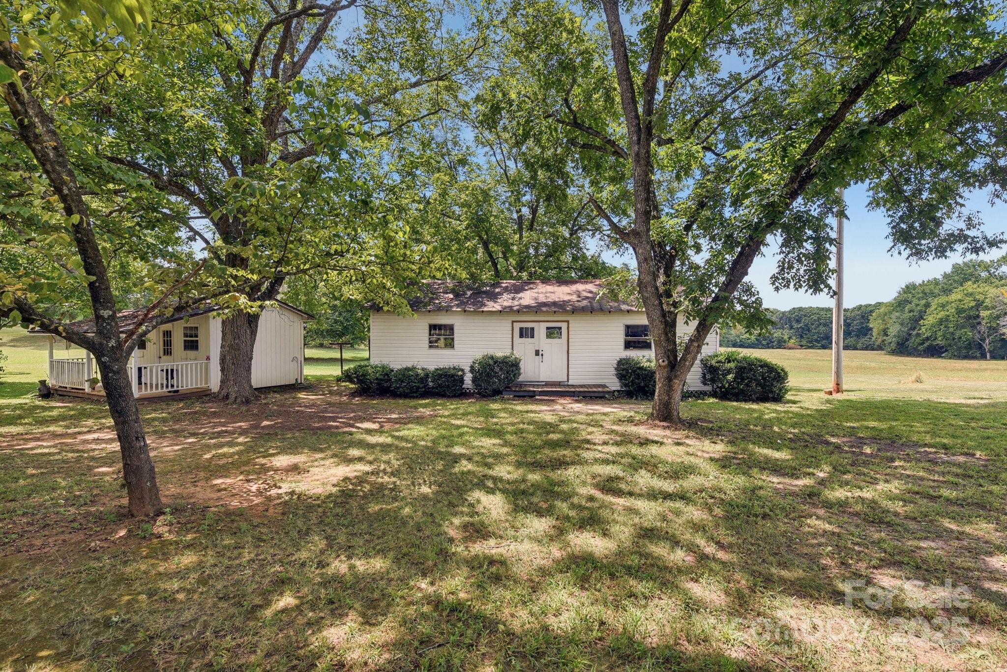 9454 Flowes Store Road Midland, NC 28107 - Photo 21 of 27 Gallery Image 21