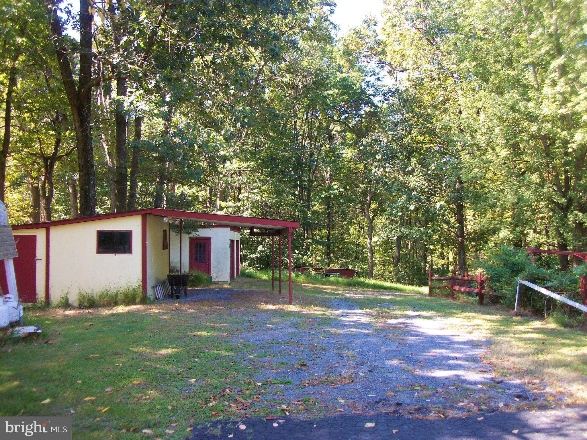 4445 Mountville Road Frederick, MD 21703 - Photo 11 of 15 Outbuildings and Garage