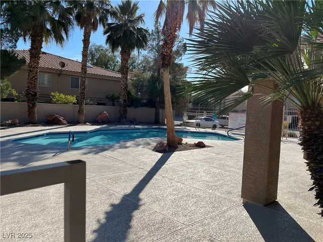 $1,645 | 2842 Briar Knoll Drive, Henderson, NV 89074