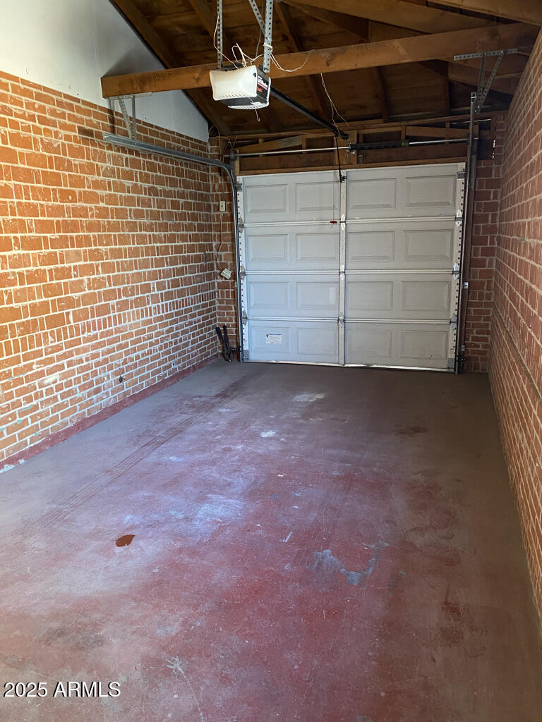 822 West Missouri Avenue Phoenix, AZ 85013 - Photo 28 of 35 a view of a small room
