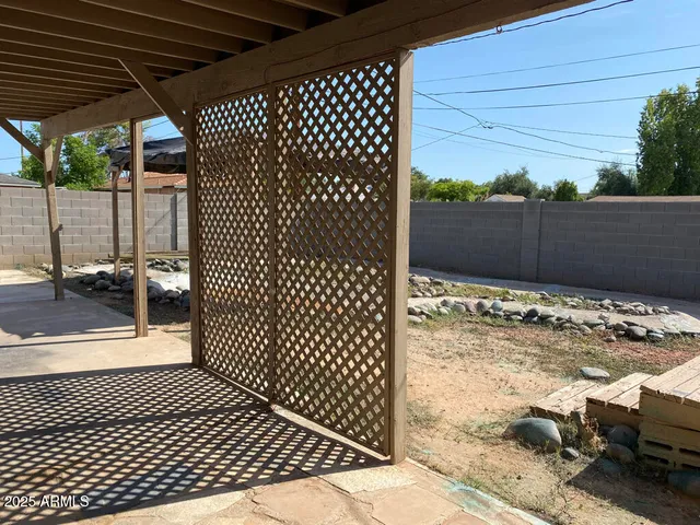 a view of outdoor space