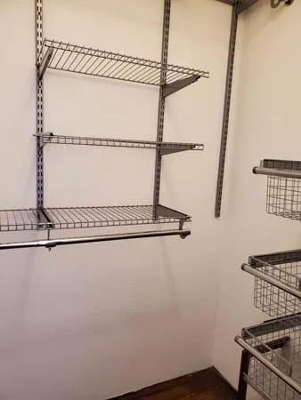 $2,000 | 921 West Oak Street, Denton, TX 76201