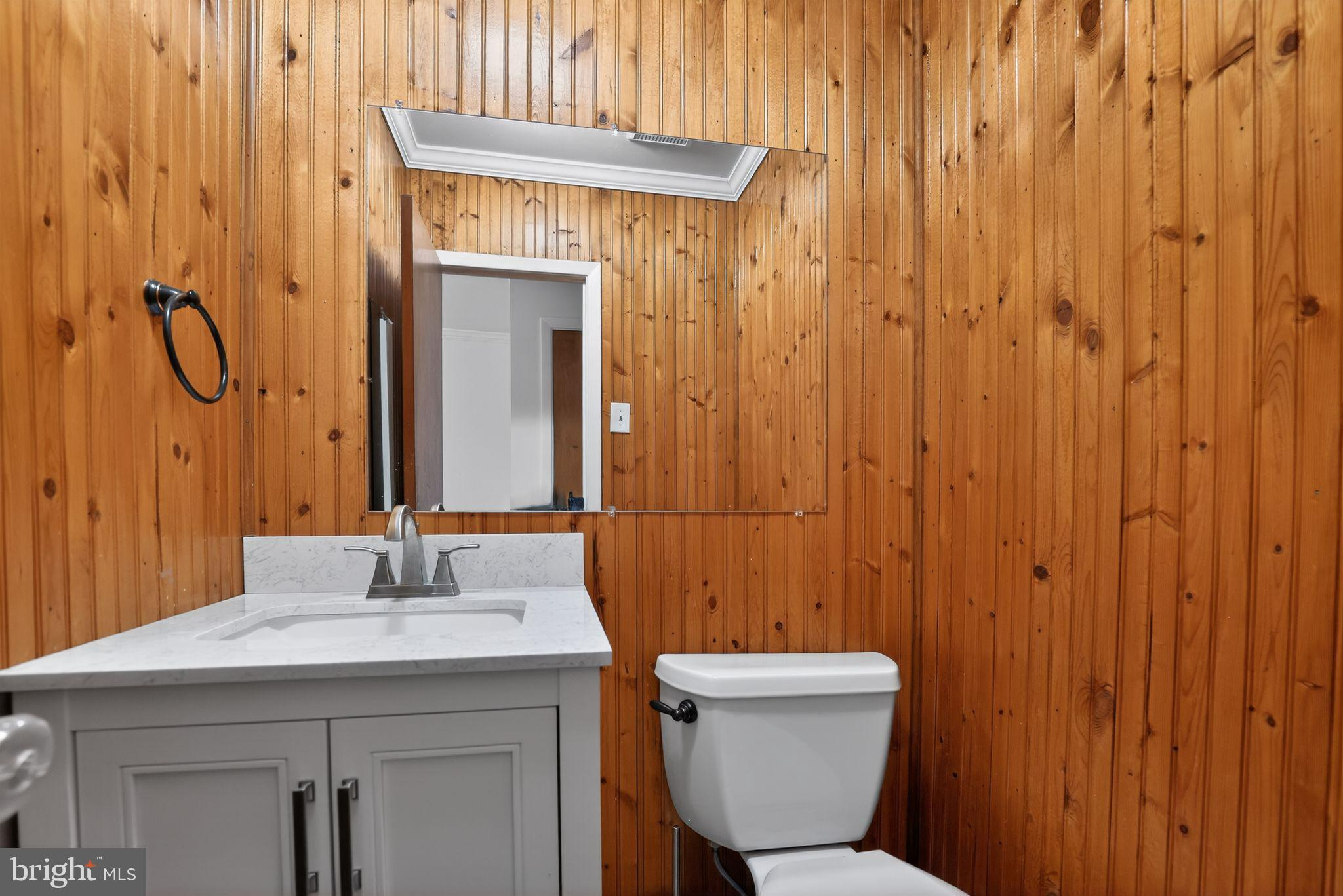 325 South Warminster Road Hatboro, PA 19040 - Photo 17 of 31