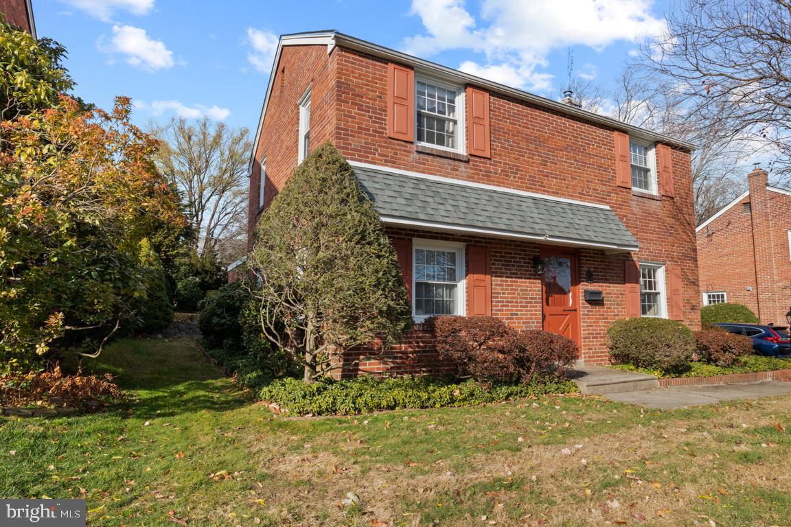 42 Schoolhouse Lane Broomall, PA 19008 - Photo 3 of 28 Gallery Image 3