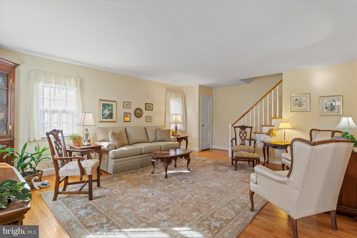 42 Schoolhouse Lane Broomall, PA 19008 - Photo 5 of 28 Gallery Image 5