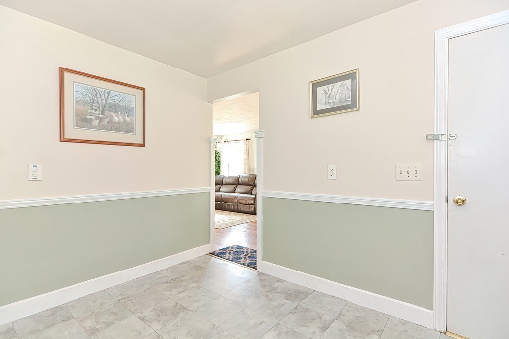 40 Knowles Road Worcester, MA 01602 - Photo 18 of 28 Gallery Image 18