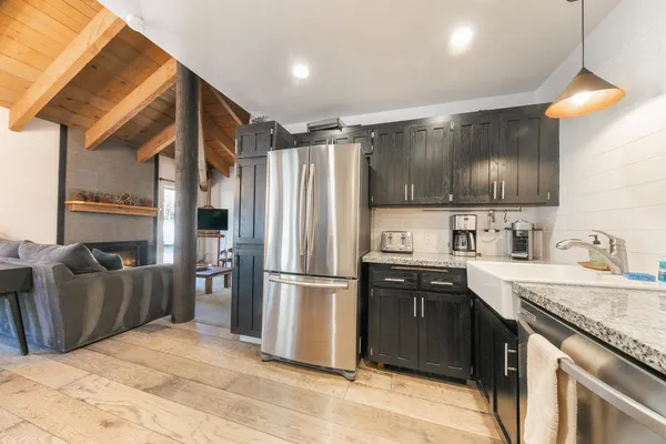 $550,000 | 12802 Northwoods Boulevard, Unit 437, Truckee, CA 96161