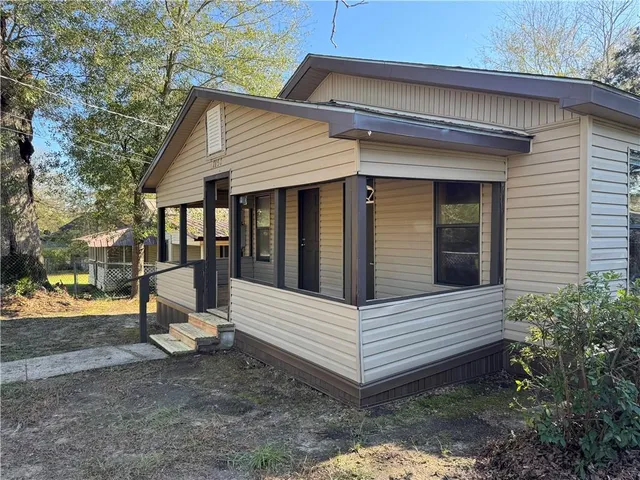 $159,900 | 2150 North Street, Pollock, LA 71467
