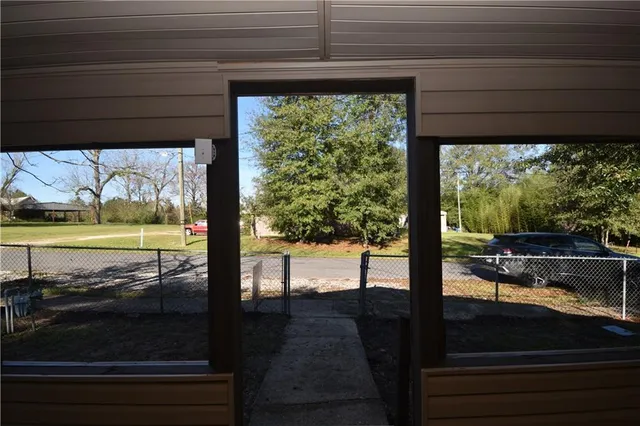 $159,900 | 2150 North Street, Pollock, LA 71467