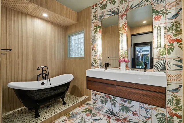 $2,445,000 | 23 Edgewater Alley, Isle of Palms, SC 29451