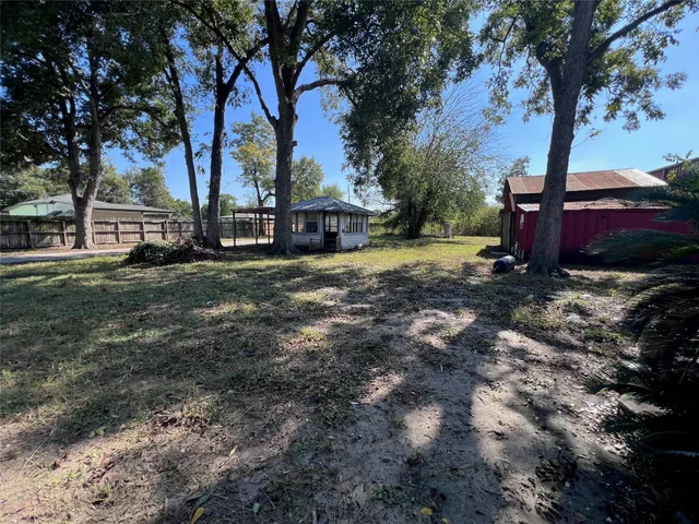 $899,000 | 5721 Breen Drive, Houston, TX 77086