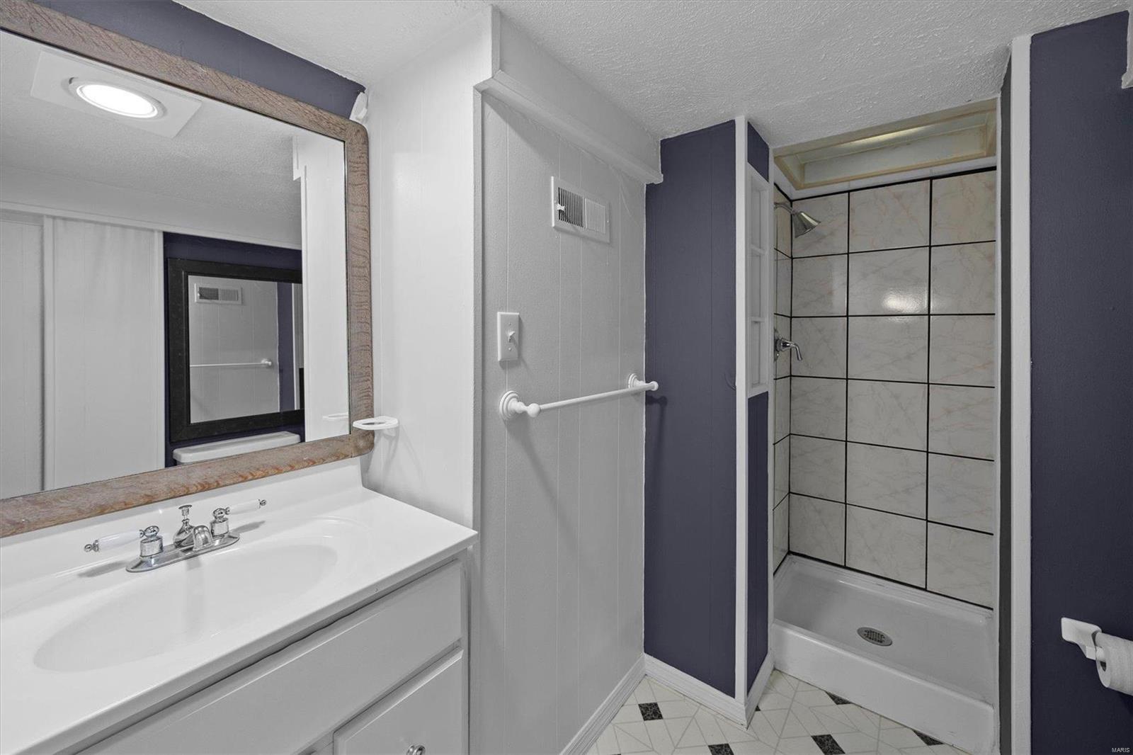 908 State Street Alton, IL 62002 - Photo 21 of 32