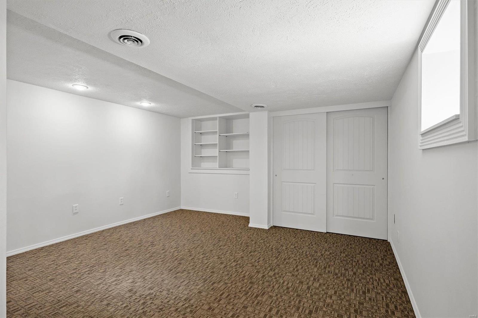 908 State Street Alton, IL 62002 - Photo 22 of 32