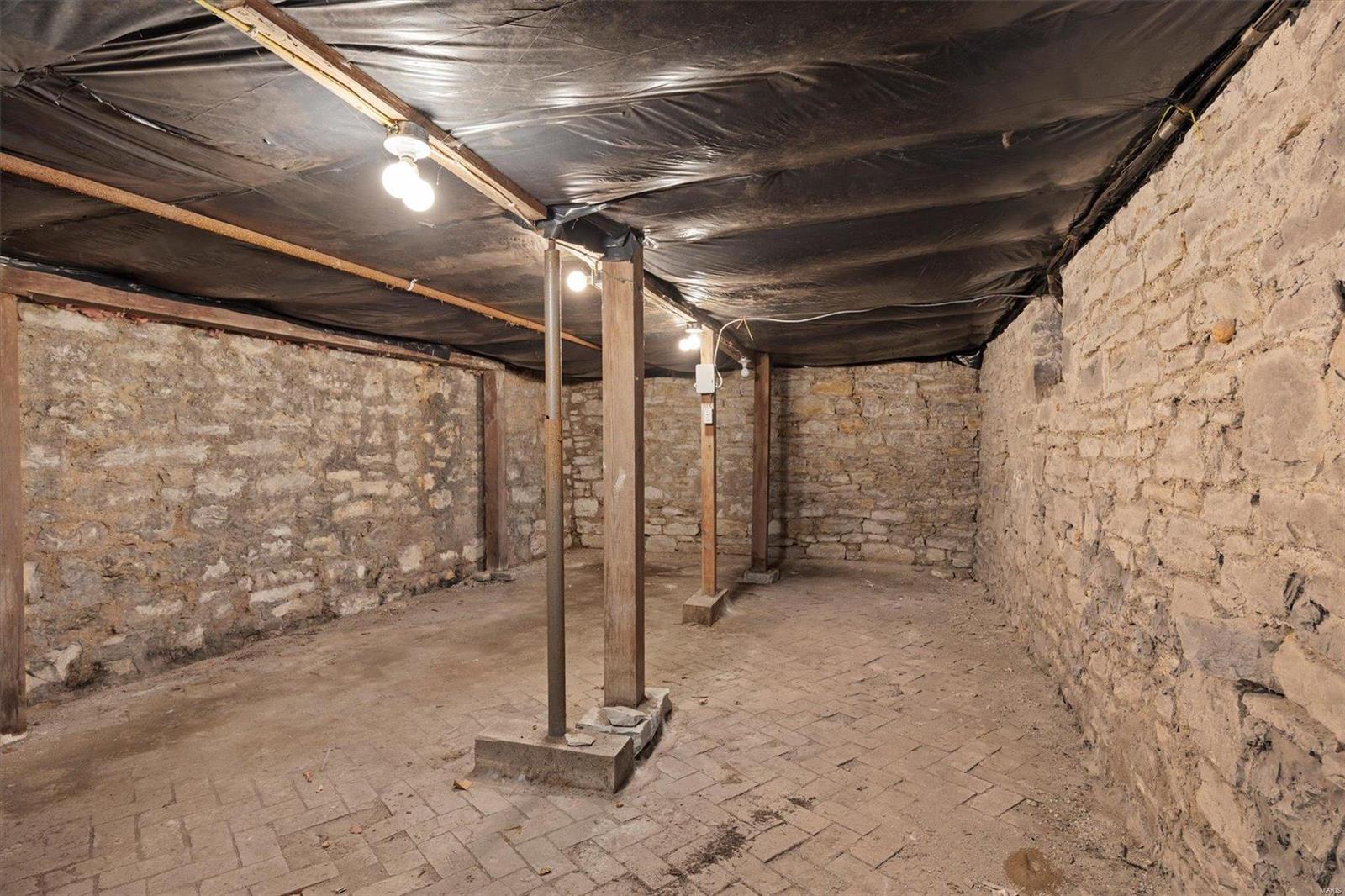 908 State Street Alton, IL 62002 - Photo 24 of 32