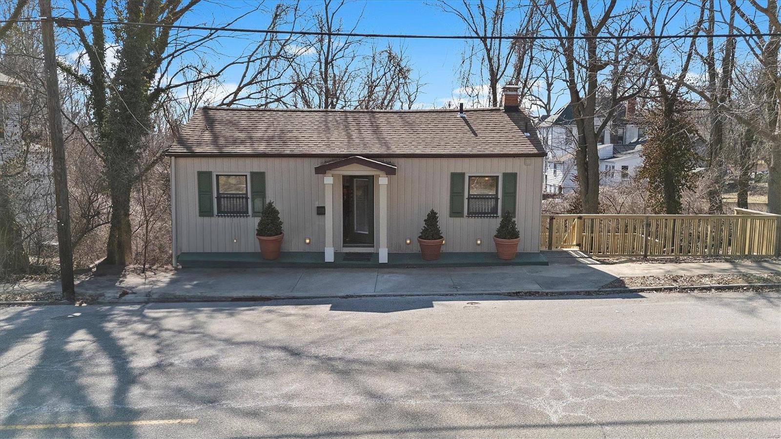 908 State Street Alton, IL 62002 - Photo 3 of 32