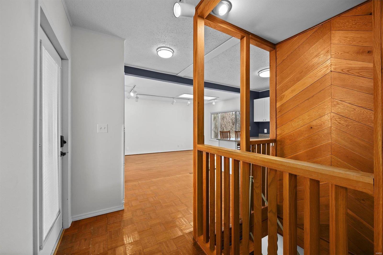 908 State Street Alton, IL 62002 - Photo 8 of 32