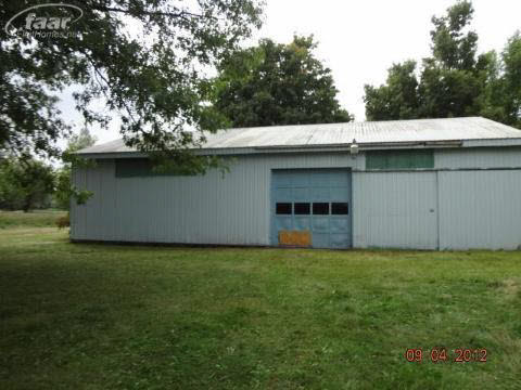 14969 Pierce Road Byron, MI 48418 - Photo 18 of 20 20195868-17.JPG