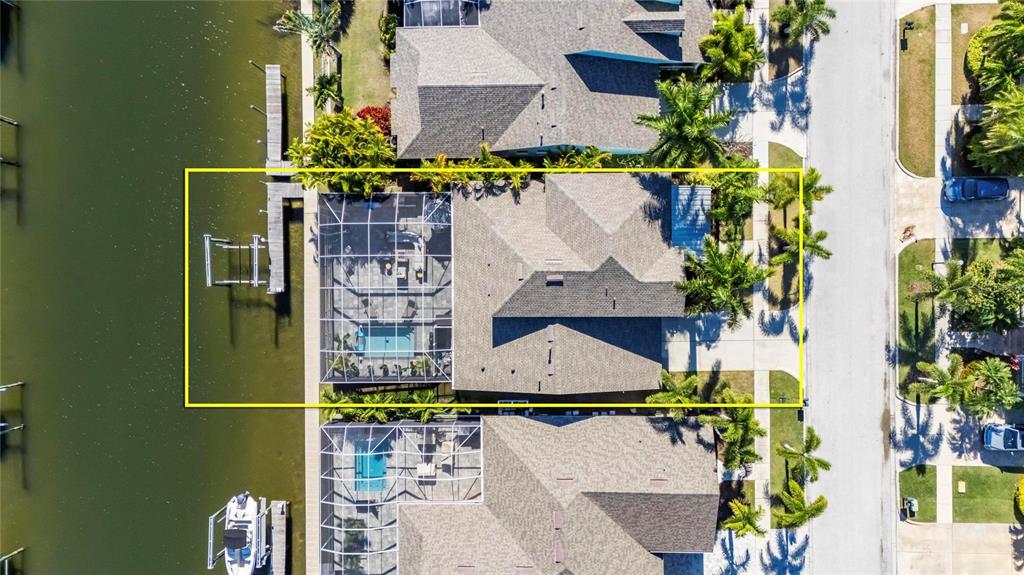 5721 Sea Turtle Place Apollo Beach, FL 33572 - Photo 5 of 80 an aerial view of a house with outdoor space
