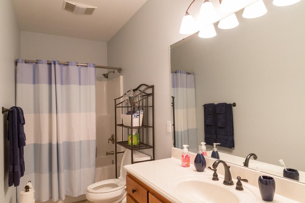 3003 Seminole Loop Crossville, TN 38572 - Photo 17 of 28 17-2nd Full Bath