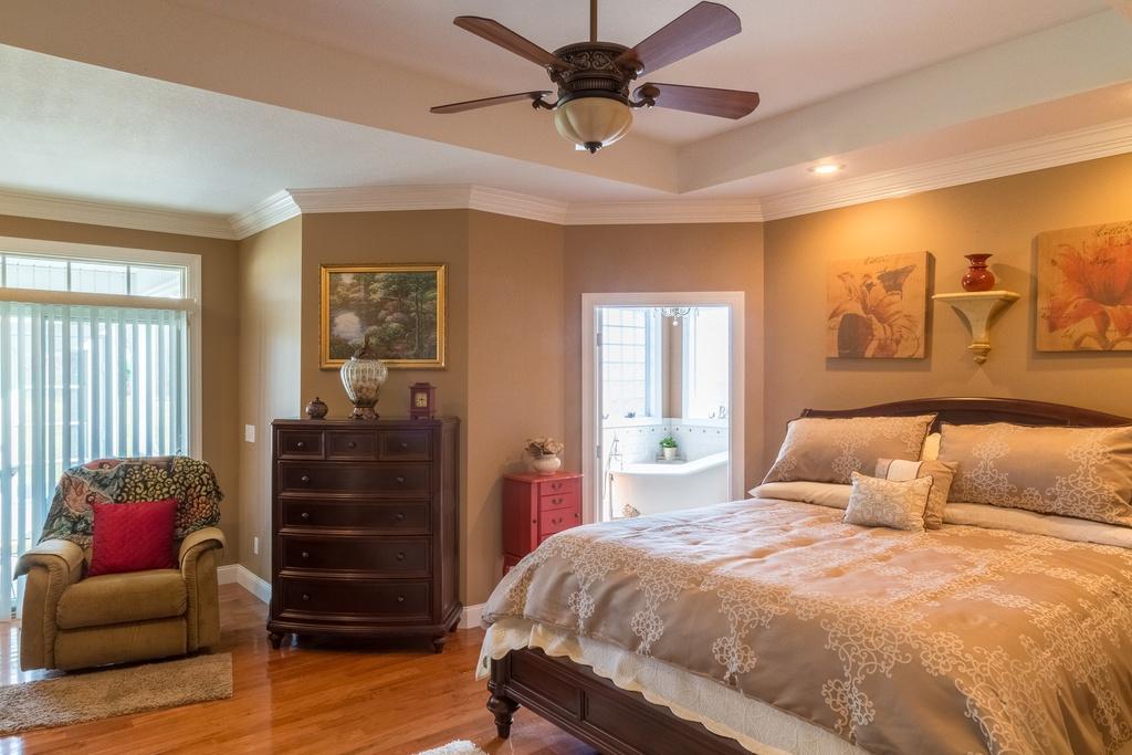3003 Seminole Loop Crossville, TN 38572 - Photo 10 of 28 10-Master Bedroom