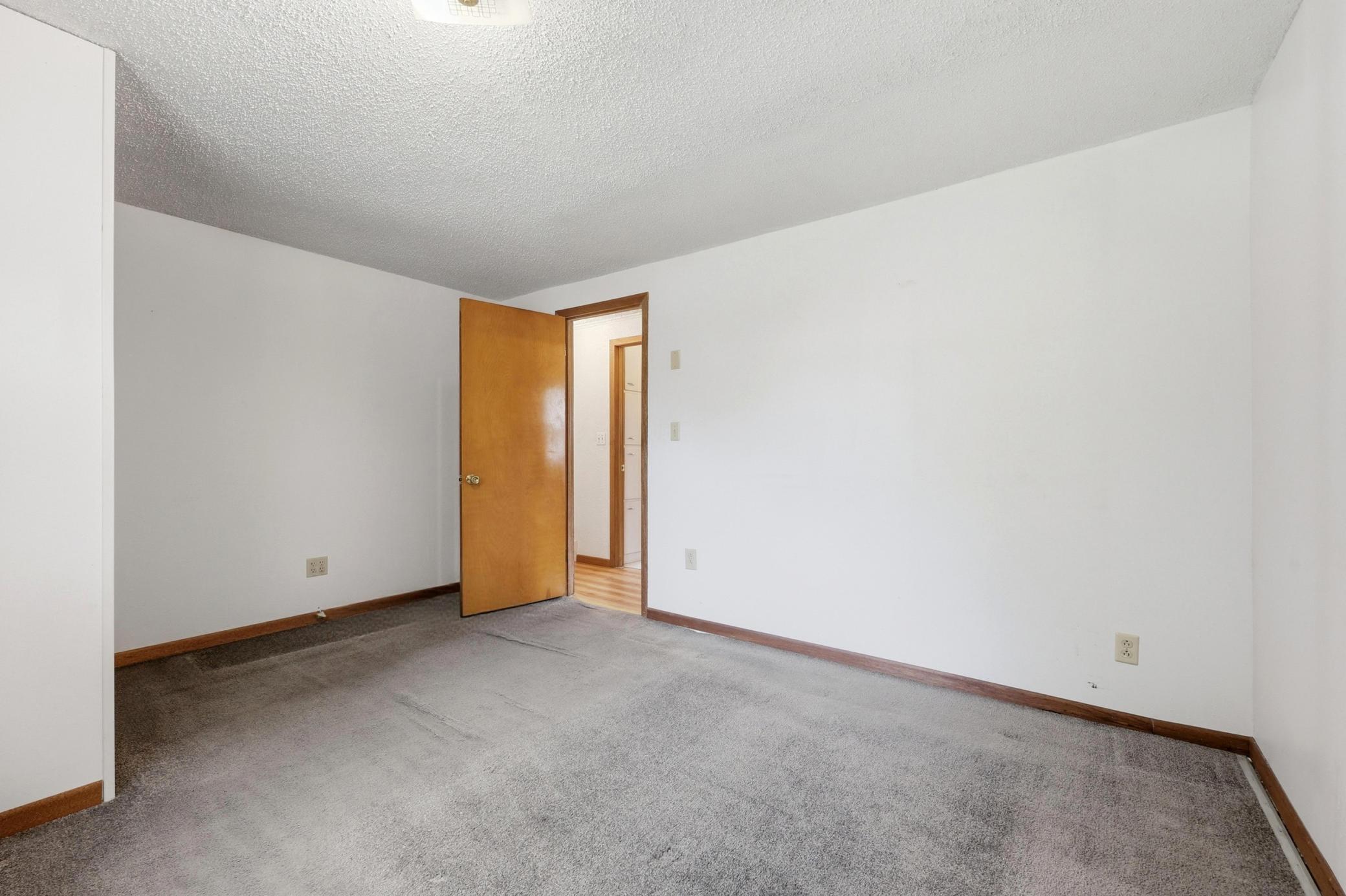 621 19th Street North Moorhead, MN 56560 - Photo 20 of 41