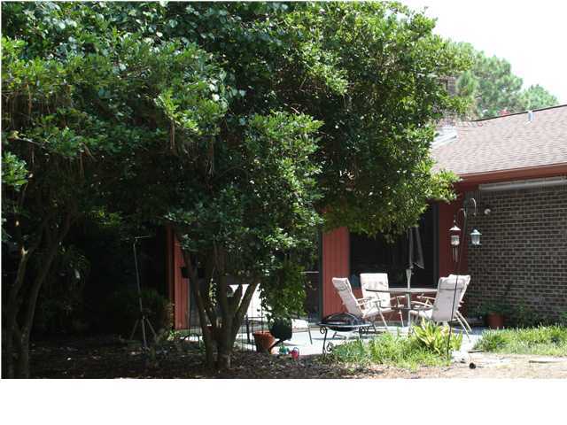 402 Olde Post Road Niceville, FL 32578 - Photo 12 of 13 a view of backyard with a patio