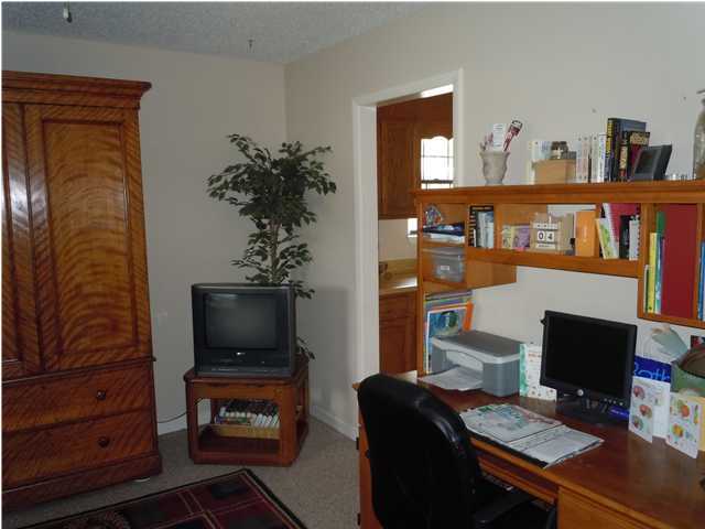 402 Olde Post Road Niceville, FL 32578 - Photo 8 of 13 a view of a workspace with furniture