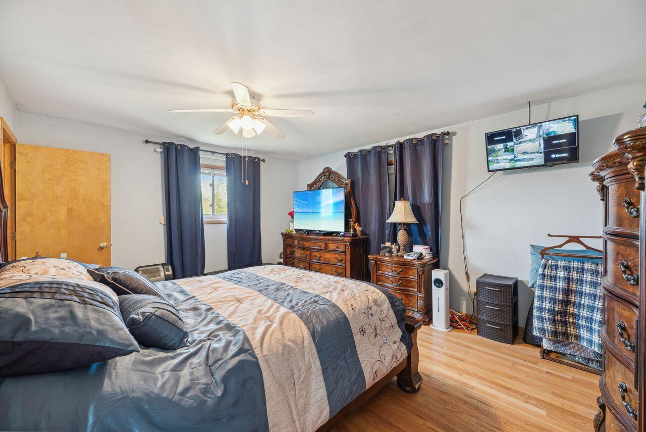 5563 West Spring Creek Road Three Oaks, MI 49128 - Photo 14 of 34 12_Interior