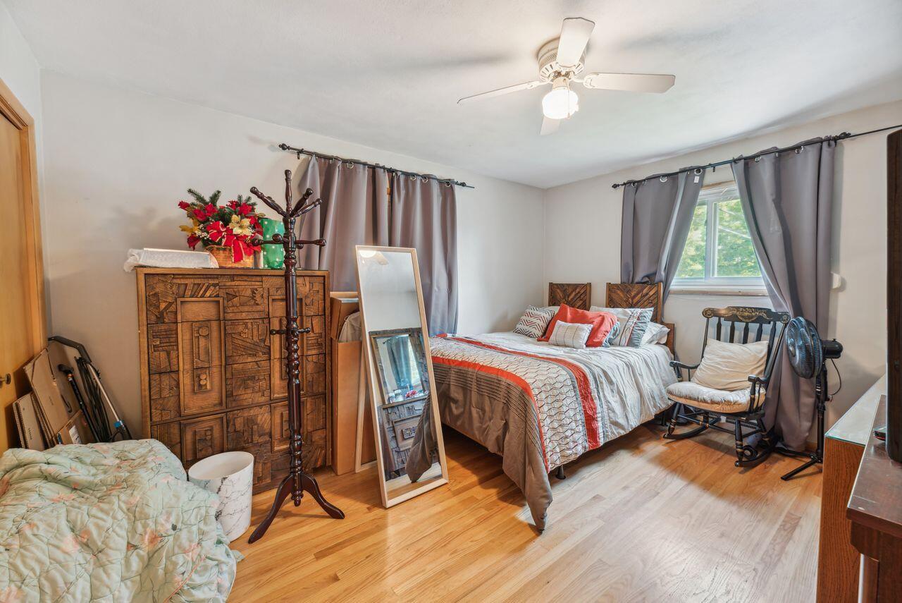 5563 West Spring Creek Road Three Oaks, MI 49128 - Photo 20 of 34 17_Interior