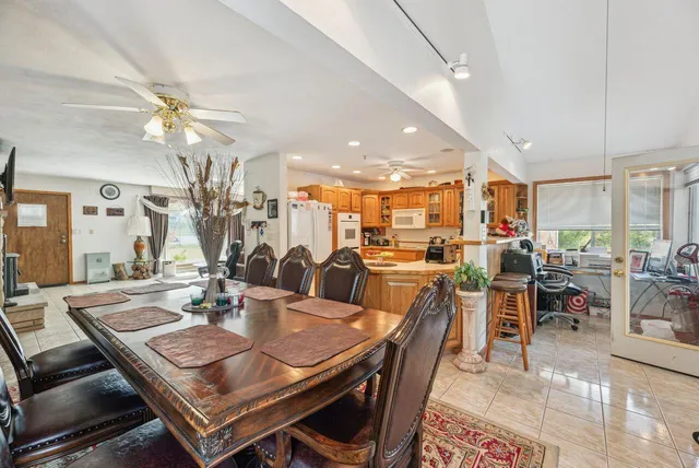 $939,900 | 5563 West Spring Creek Road, Three Oaks, MI 49128