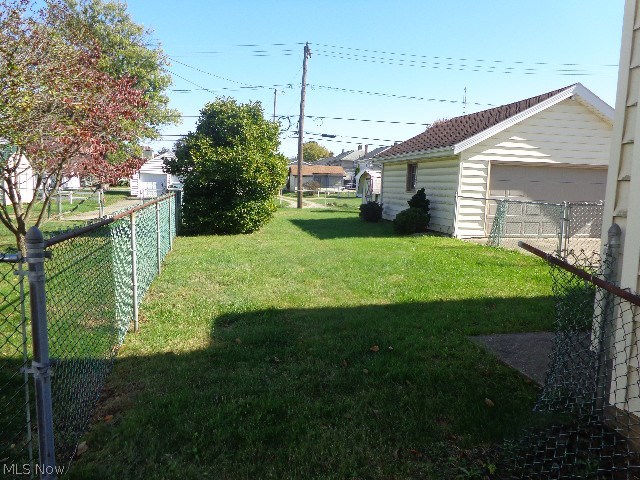 1114 Amherst Road Northeast Massillon, OH 44646 - Photo 5 of 19 Gallery Image 5