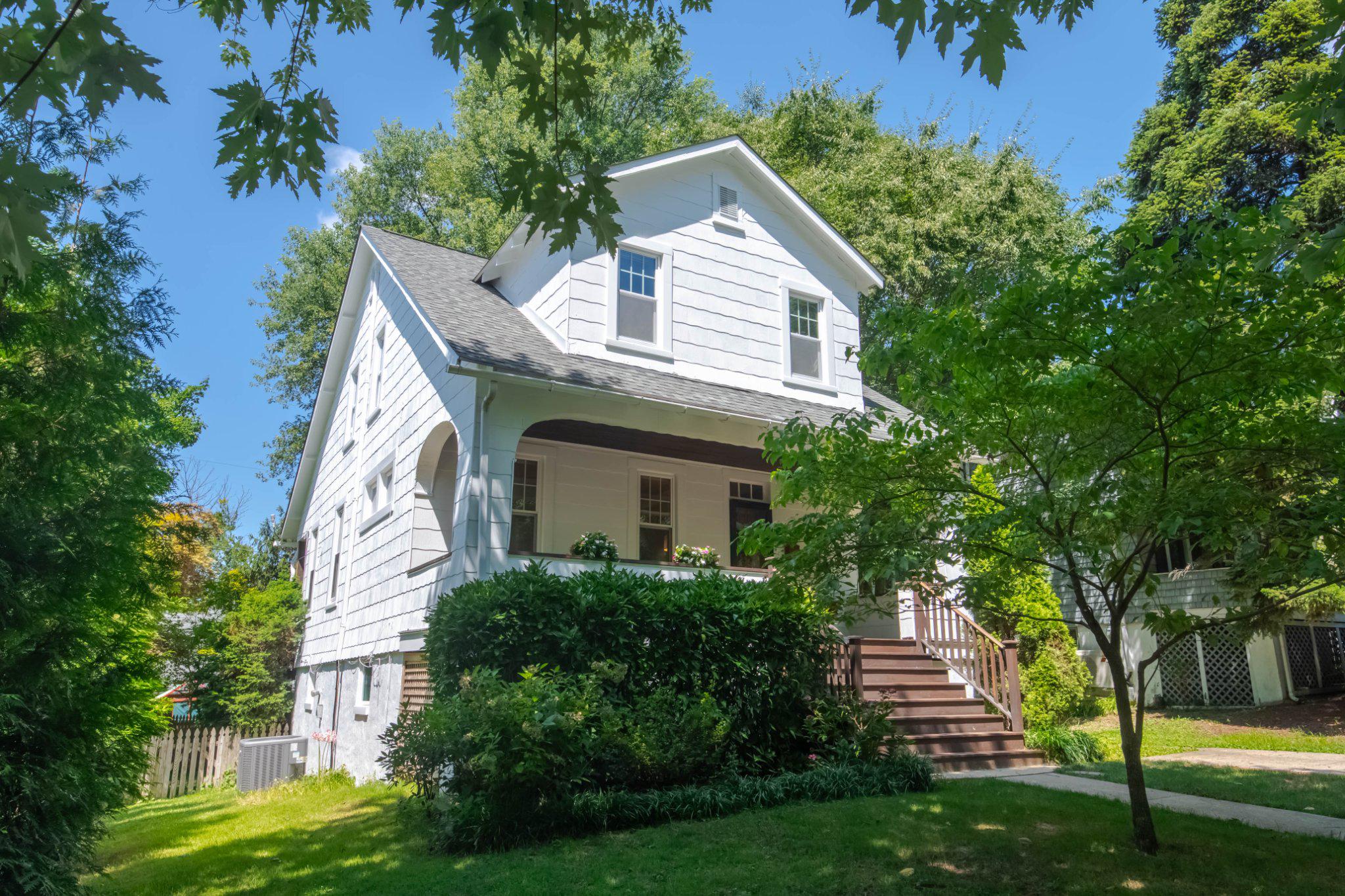 5114 Norwood Road Baltimore, MD 21212 - Photo 1 of 54 Charming craftsman home nestled in Radnor-Winston
