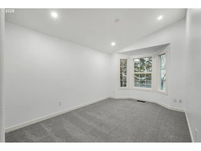 $570,000 | 257 Southwest Nancy Circle, Gresham, OR 97030